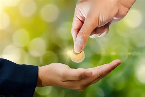 Dream Interpretation of Receiving Money from Others - NuvoraDream - DreamDecode-DreamDecode