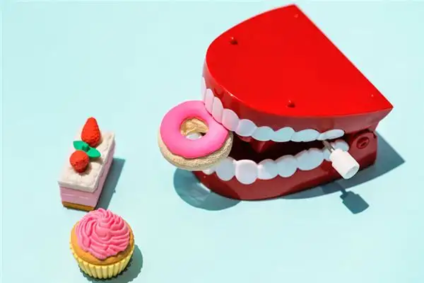 Dreaming of False Teeth Meaning and Interpretation - NuvoraDream