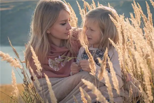 Dream Interpretation of Seeing Your Daughter in a Dream NuvoraDream