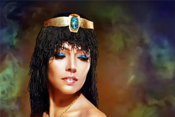 Dream of Cleopatra Meaning and Interpretation - NuvoraDream