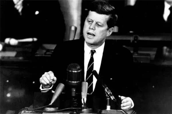 Dream Interpretation of Seeing Kennedy in Your Sleep - NuvoraDream