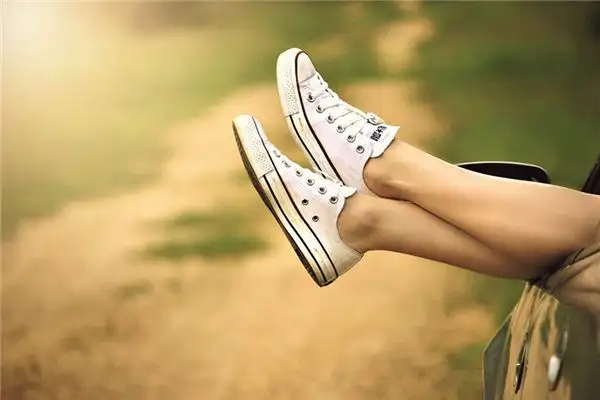 Dream Interpretation of Uneven Legs in Sleep