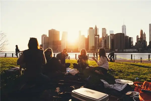 Dream Interpretation of Seeing a Friend in Your Dream NuvoraDream