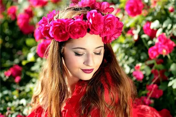 Dream of a Beautiful Woman Meaning and Interpretation - NuvoraDream