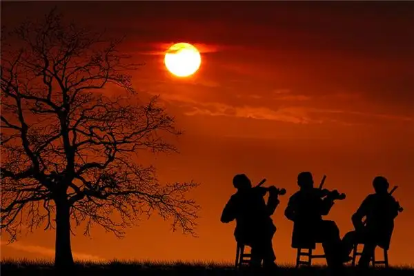 Dream Interpretation of Seeing Relatives and Friends - NuvoraDream