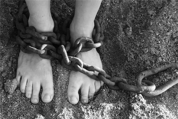 Dream Interpretation of Seeing a Slave NuvoraDream
