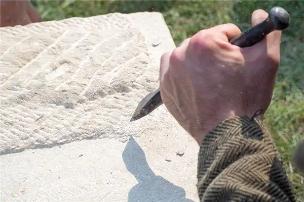 Dream Interpretation of a Stonemason in Your Dream