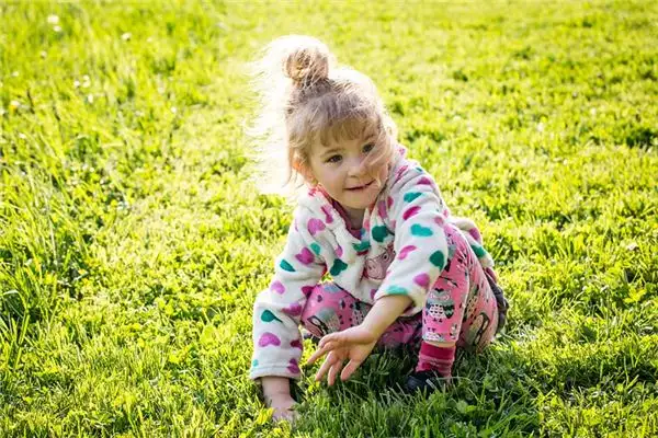 Dream Meaning of Seeing Your Sister in a Dream NuvoraDream
