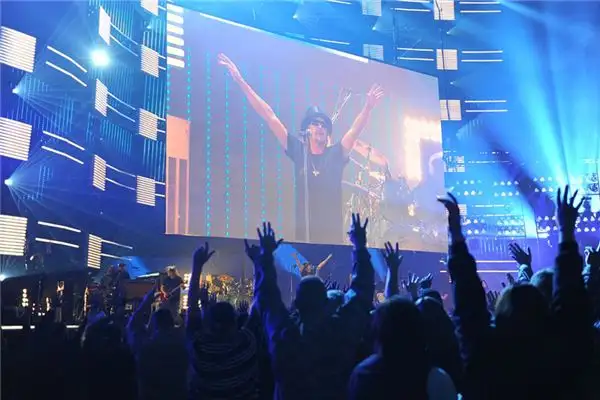 Dream of Celebrities Meaning and Interpretation - NuvoraDream-DreamDecode