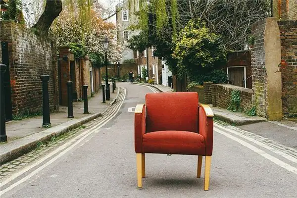 Dream of a Chair Maker Meaning and Interpretation - NuvoraDream
