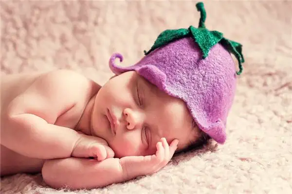 Dreaming of a Child Meaning and Interpretation NuvoraDream