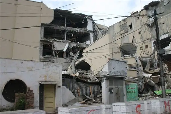 Dream Interpretation House Collapse Meaning - NuvoraDream-DreamDecode