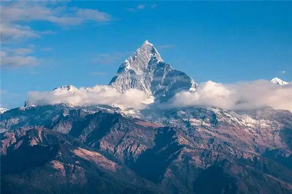 Dreaming of Mountains Meaning and Interpretation - NuvoraDream - DreamDecode-DreamDecode