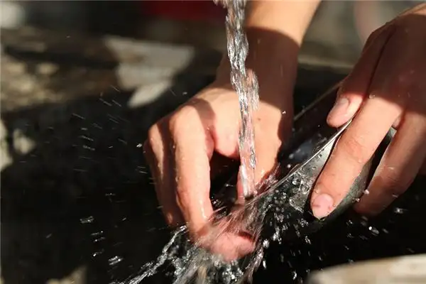 Dreaming of Doing Housework Meaning and Interpretation - NuvoraDream-DreamDecode