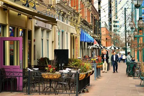 Dream Interpretation of Busy Streets in Dreams-DreamDecode