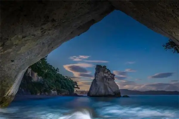 Dream Interpretation of Hearing Strange Noises - NuvoraDream-DreamDecode