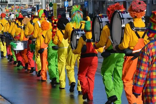Dream Interpretation of Parade in Your Sleep | NuvoraDream