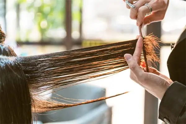 Dream Interpretation Someone Combing My Hair NuvoraDream-DreamDecode