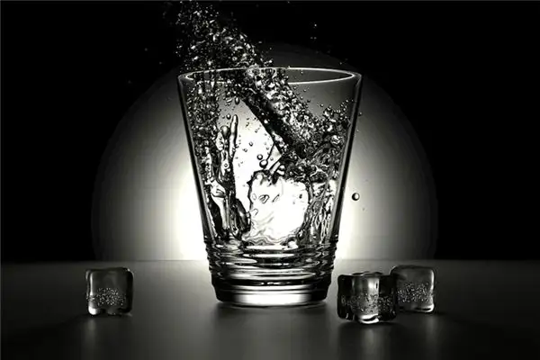 Dream Interpretation Pouring Water Meaning at NuvoraDream-DreamDecode