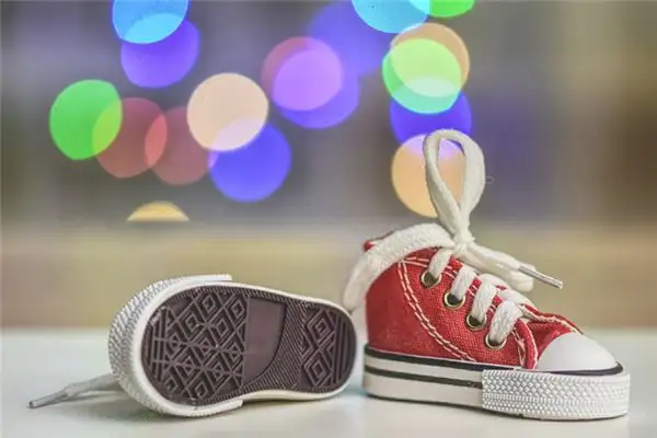 Dream Interpretation of Someone Giving You Shoes - NuvoraDream-DreamDecode