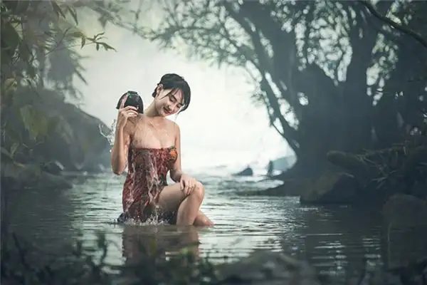 Dreaming of Entering a Bathhouse Meaning and Interpretation-DreamDecode