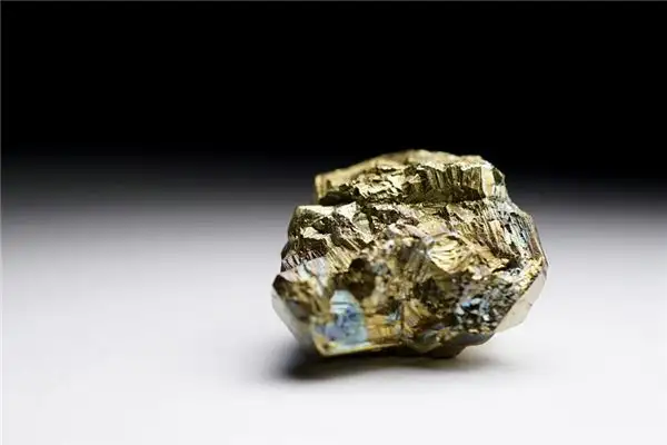 Dream of Gold Mine Meaning and Interpretation - NuvoraDream-DreamDecode