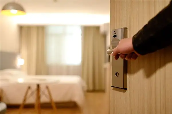 Dream Interpretation Pushing a Door Meaning on NuvoraDream-DreamDecode