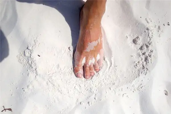 Dreaming of Walking Barefoot Meaning and Interpretation - NuvoraDream-DreamDecode