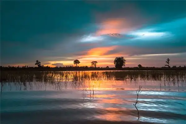 Dream Interpretation of Flooded Fields NuvoraDream-DreamDecode