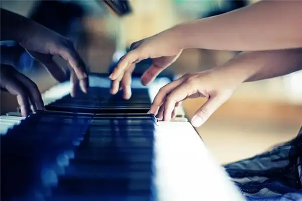 Dream Interpretation Playing Piano Meaning - NuvoraDream - DreamDecode-DreamDecode