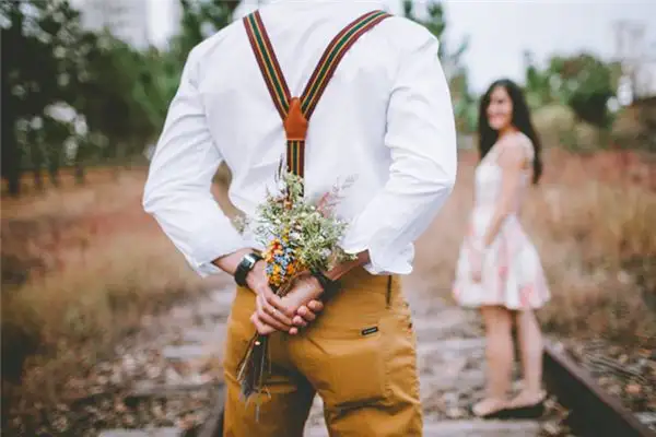 Dream Interpretation of Meeting Someone Unexpectedly - NuvoraDream-DreamDecode