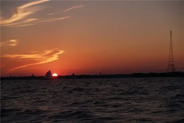 Dream Interpretation of Colorful Clouds in the Sky-DreamDecode