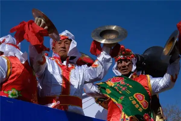 Dreaming of Hearing Gong Sounds Meaning and Interpretation-DreamDecode