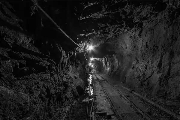 Dream of Mines Meaning and Interpretation NuvoraDream - DreamDecode-DreamDecode