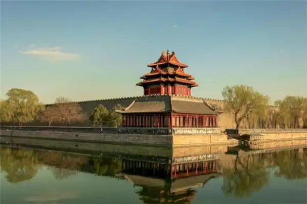 Dream Interpretation of Imperial Tombs - NuvoraDream