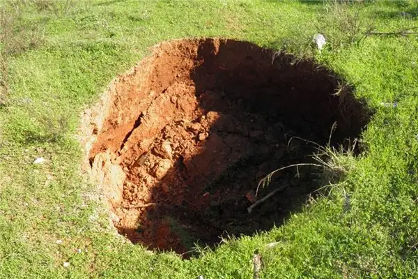 Dream Interpretation of Sky Falling and Earth Collapsing - NuvoraDream-DreamDecode