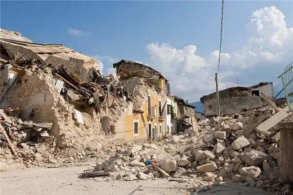 Dream Interpretation of Earthquakes - NuvoraDream - DreamDecode-DreamDecode