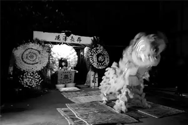 Dream Interpretation of Seeing a Funeral Hall NuvoraDream