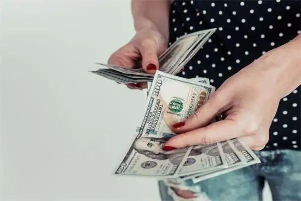 Dream Interpretation of Receiving Fake Money in Dreams - NuvoraDream-DreamDecode