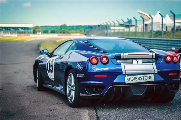 Dreaming of Racing Cars Meaning and Interpretation - NuvoraDream-DreamDecode