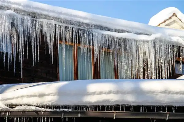 Dream of Icicles Meaning - Nuvora Dream Interpretation-DreamDecode
