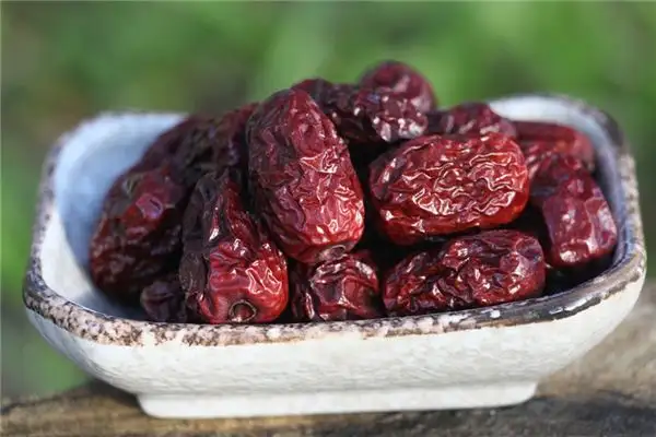 Dream of Dates Meaning and Interpretation - NuvoraDream - DreamDecode-DreamDecode