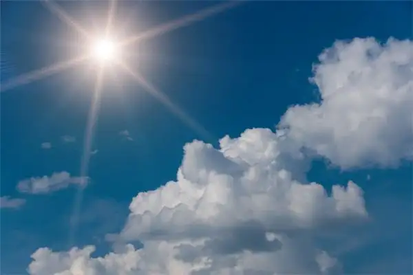 Dream Interpretation Sunshine Breaking Through Clouds Meaning - DreamDecode-DreamDecode