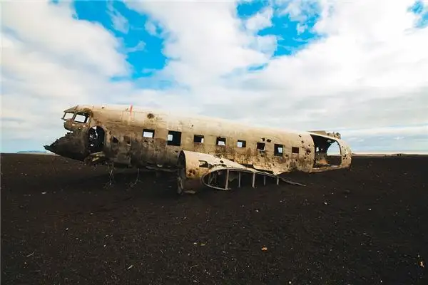 Dream Interpretation Airplane Crash Hitting Someone NuvoraDream