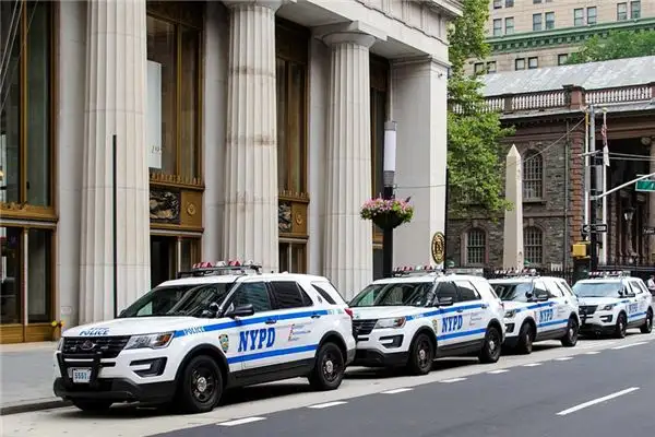Dream Interpretation Police Station Meaning at NuvoraDream - DreamDecode-DreamDecode