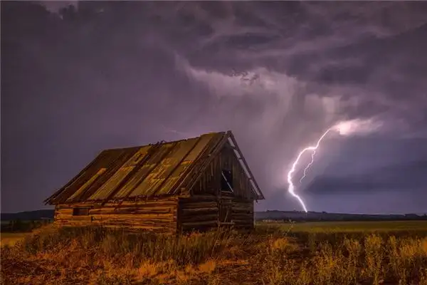 Dream Interpretation of Seeing a Lumber Warehouse NuvoraDream - DreamDecode-DreamDecode