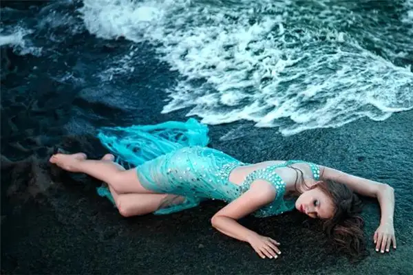 Dream Interpretation of Seeing a Female Corpse - NuvoraDream - DreamDecode-DreamDecode