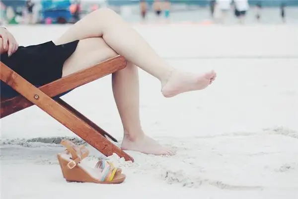 Dreaming of Bare Feet Meaning and Interpretation NuvoraDream - DreamDecode-DreamDecode