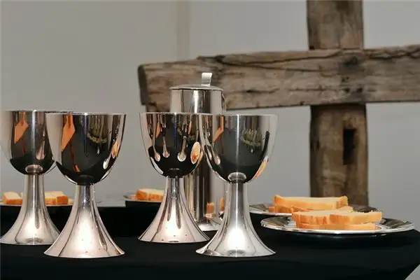 Dream Interpretation of Holy Communion NuvoraDream - DreamDecode-DreamDecode