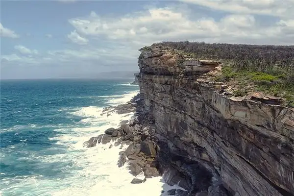 Dreaming of Cliffs Meaning and Interpretation - NuvoraDream - DreamDecode-DreamDecode